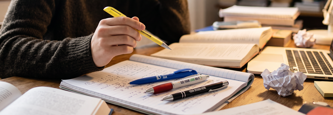 Promotional Pens: How to Choose the Right One for Your Logo